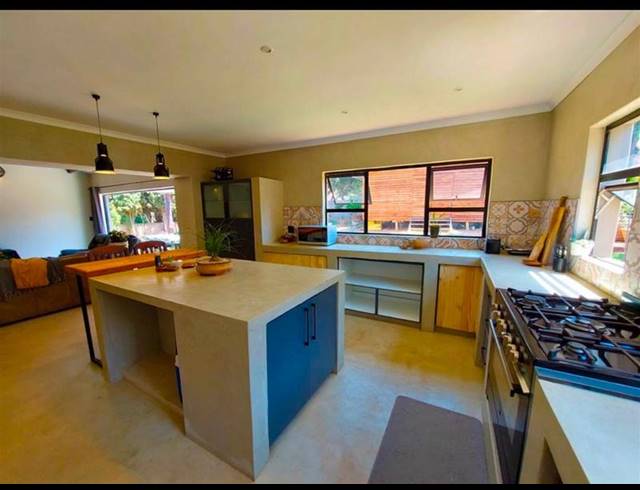 3 BEDROOM HOUSE FOR SALE IN OAKDENE